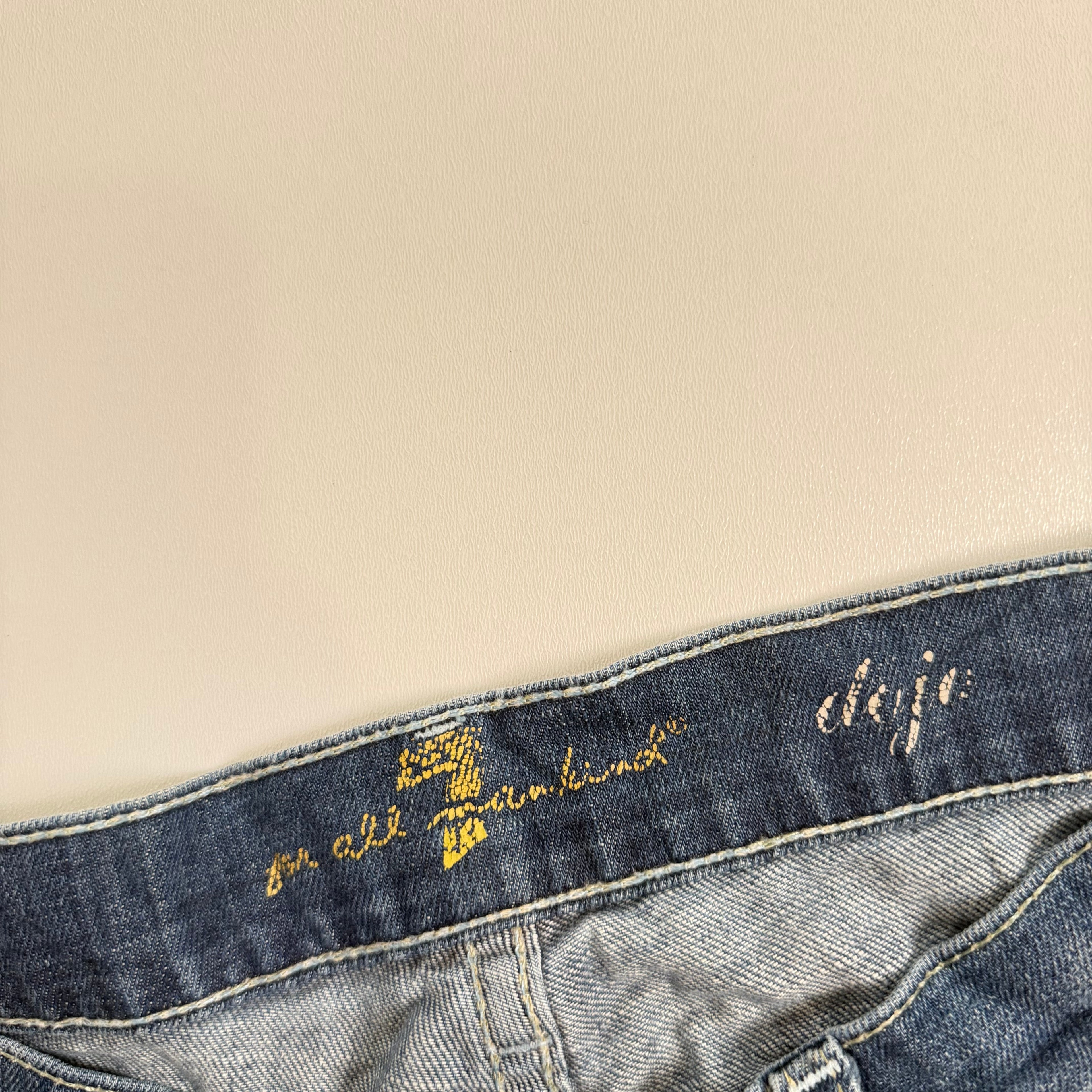 Vintage Y2K wide leg low rise flare jeans size S