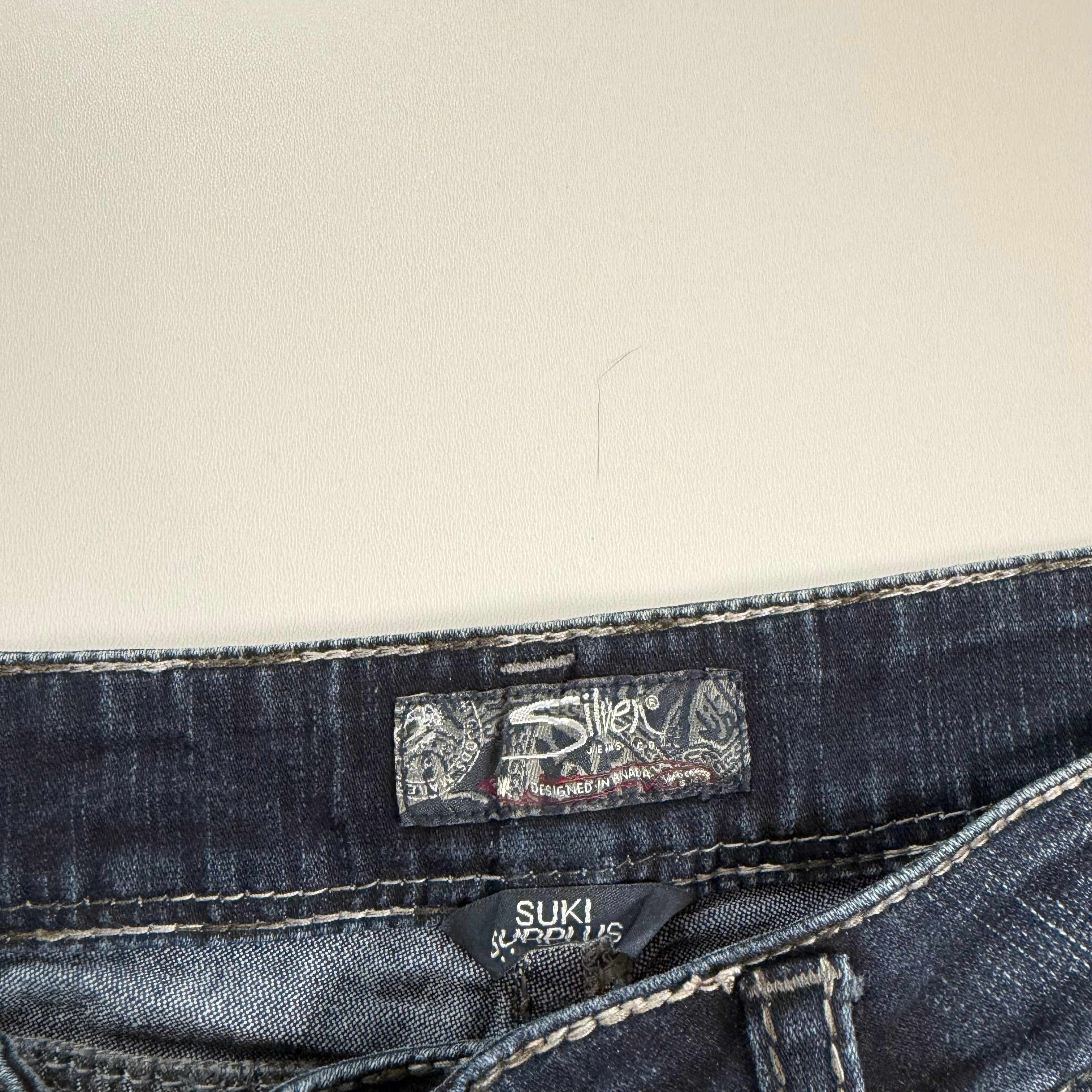 Vintage Y2K low rise flare jeans size S