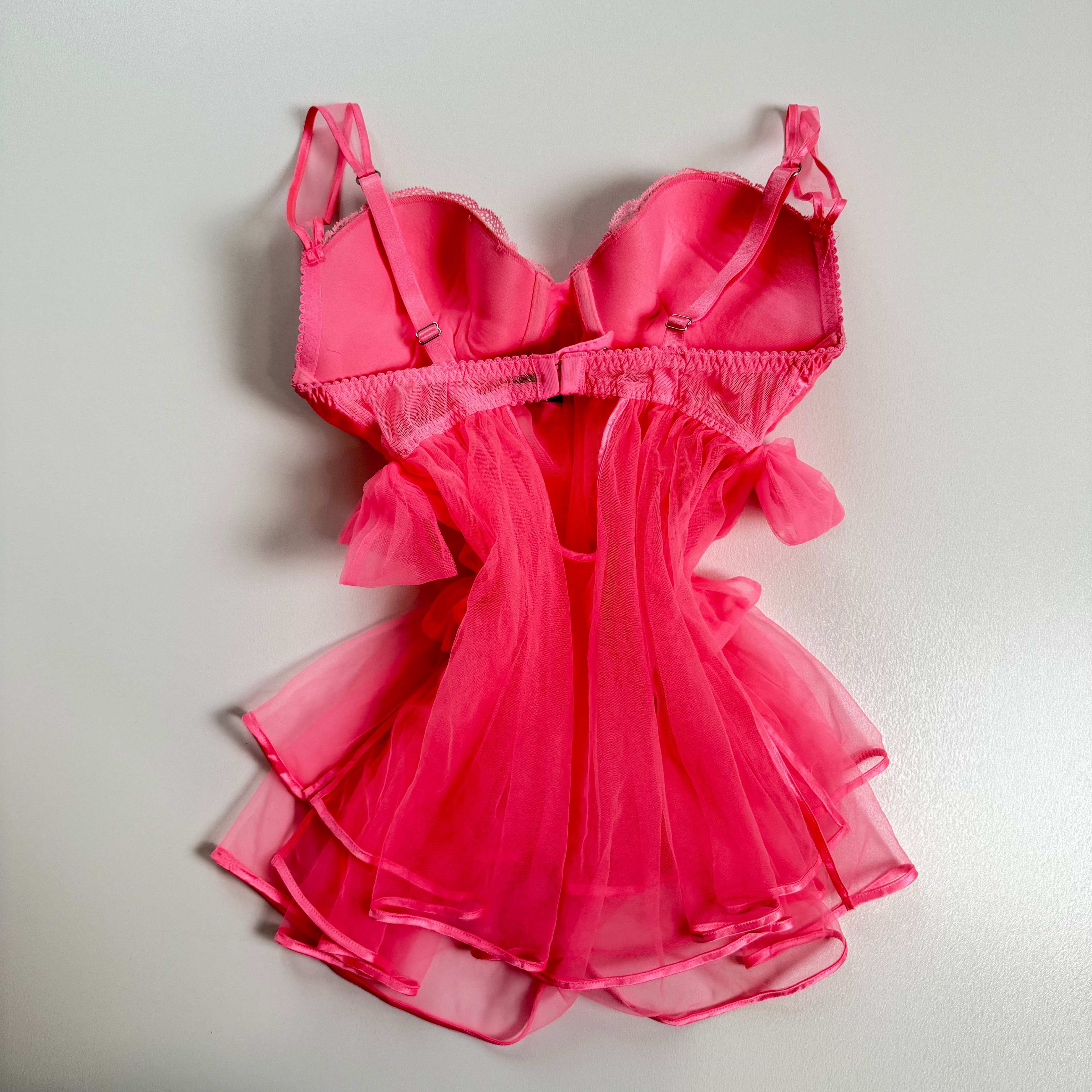 Vintage y2k pink Victoria’s Secret mesh flowy babydoll size M/L