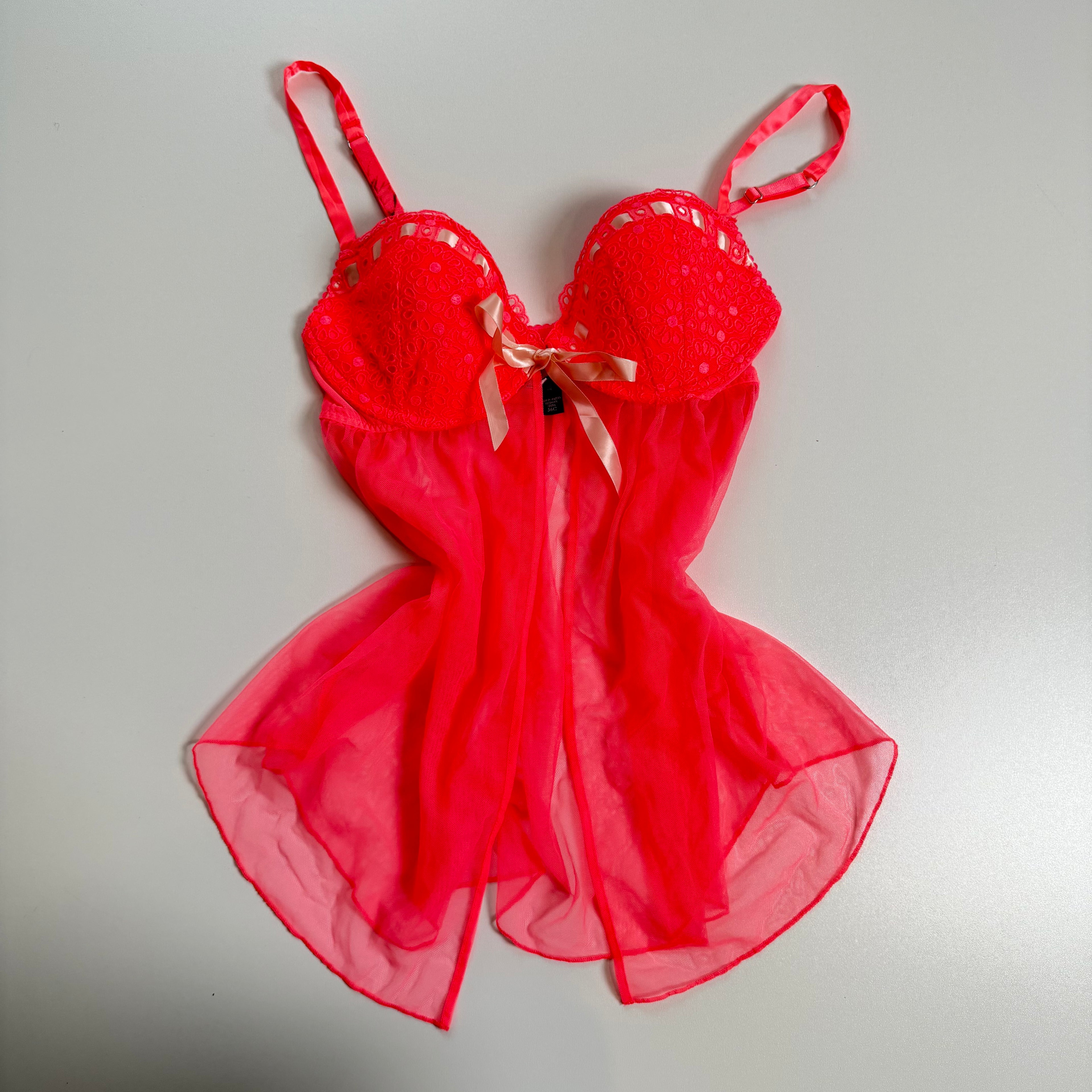 Vintage Y2K Victoria’s Secret coral babydoll size M