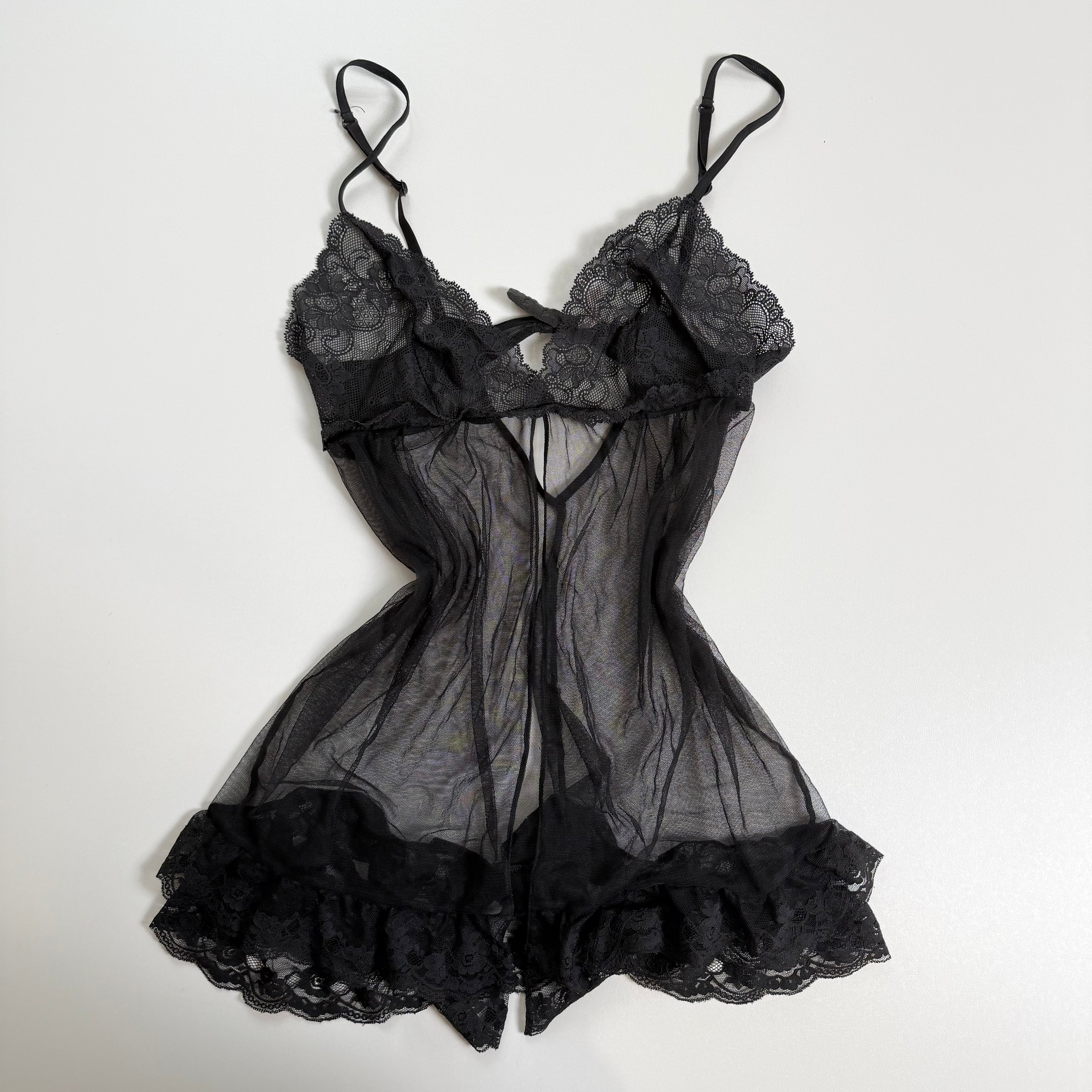 Vintage Y2K Victoria’s Secret lacy black sheer flowy babydoll cami size M