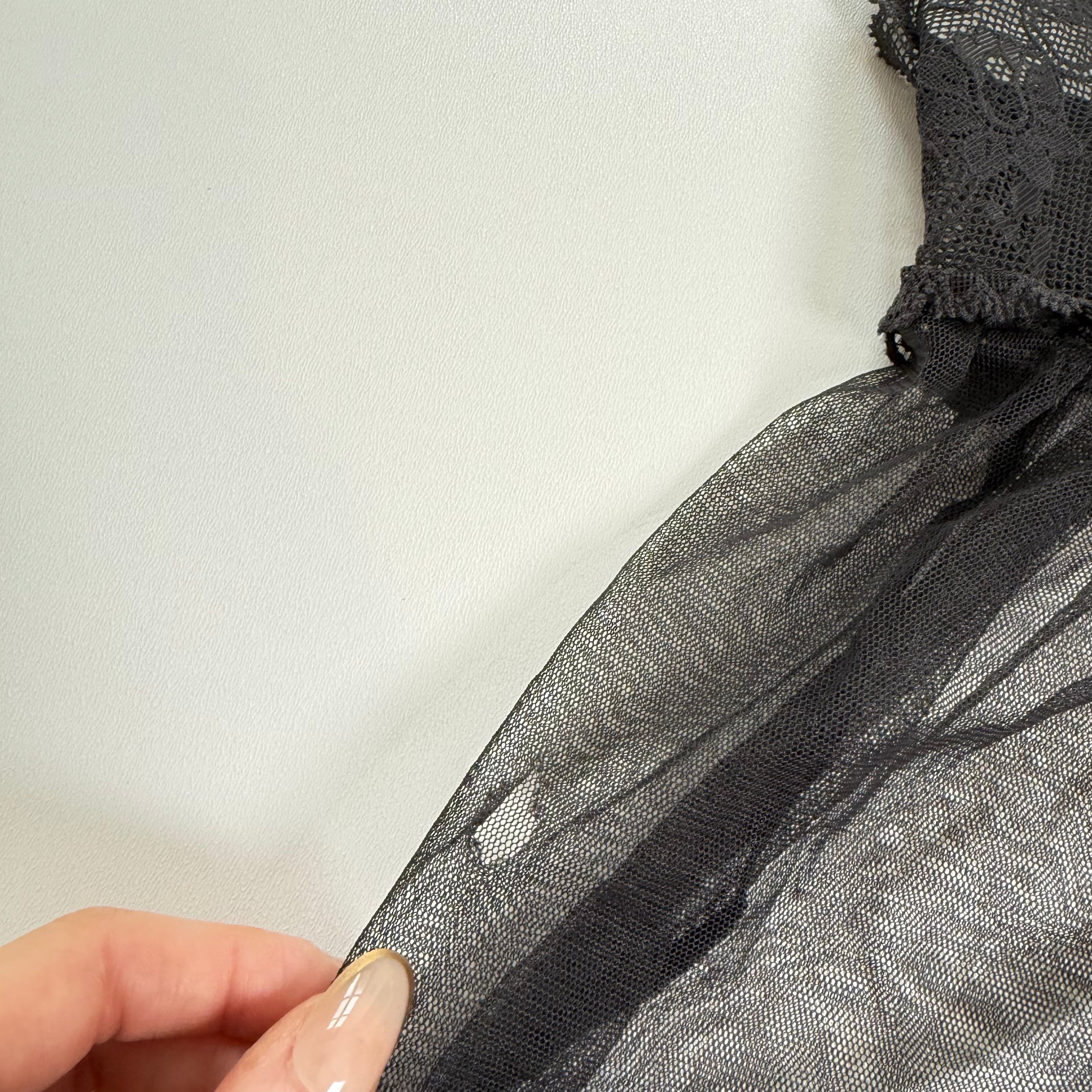 Vintage Y2K Victoria’s Secret lacy black sheer flowy babydoll cami size M