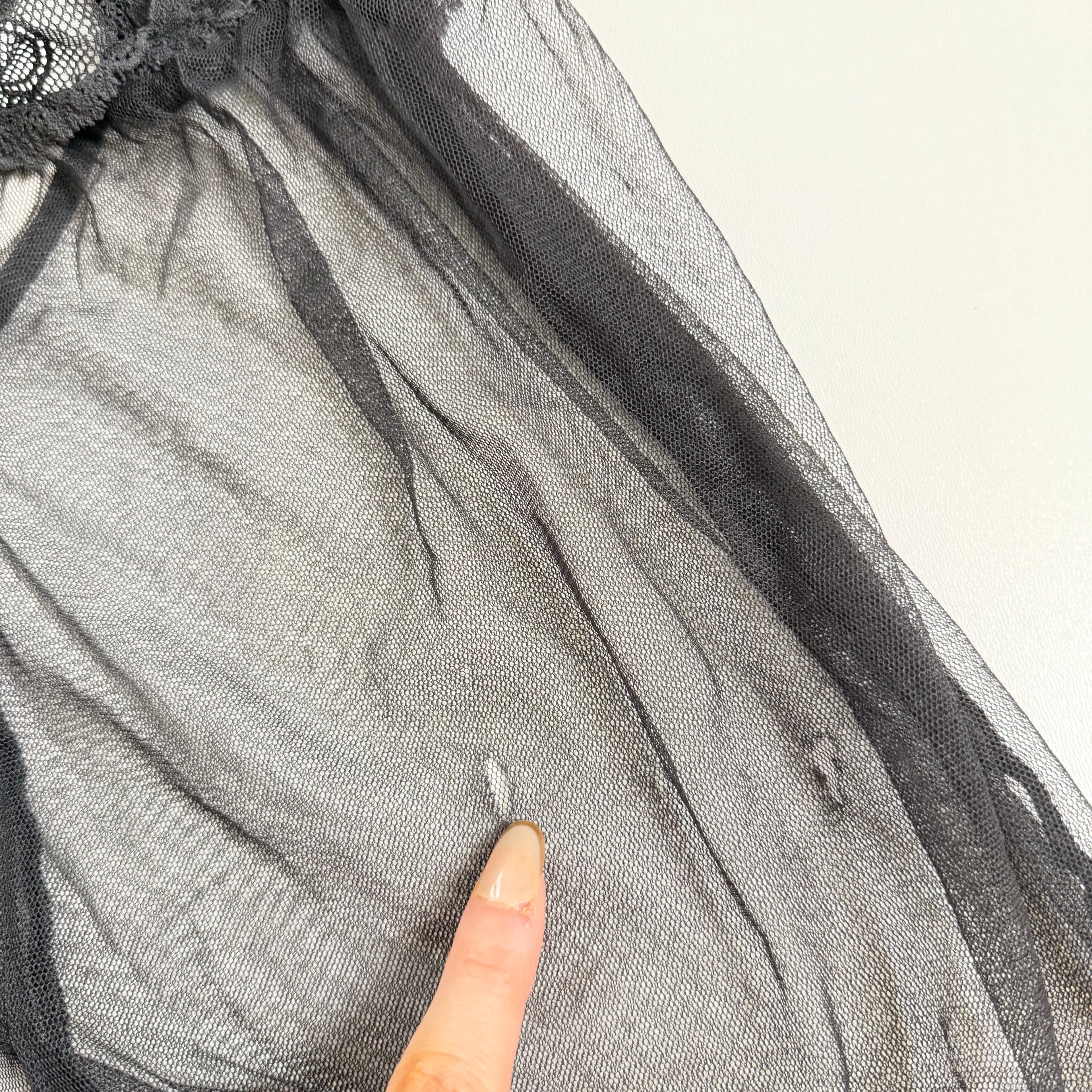 Vintage Y2K Victoria’s Secret lacy black sheer flowy babydoll cami size M