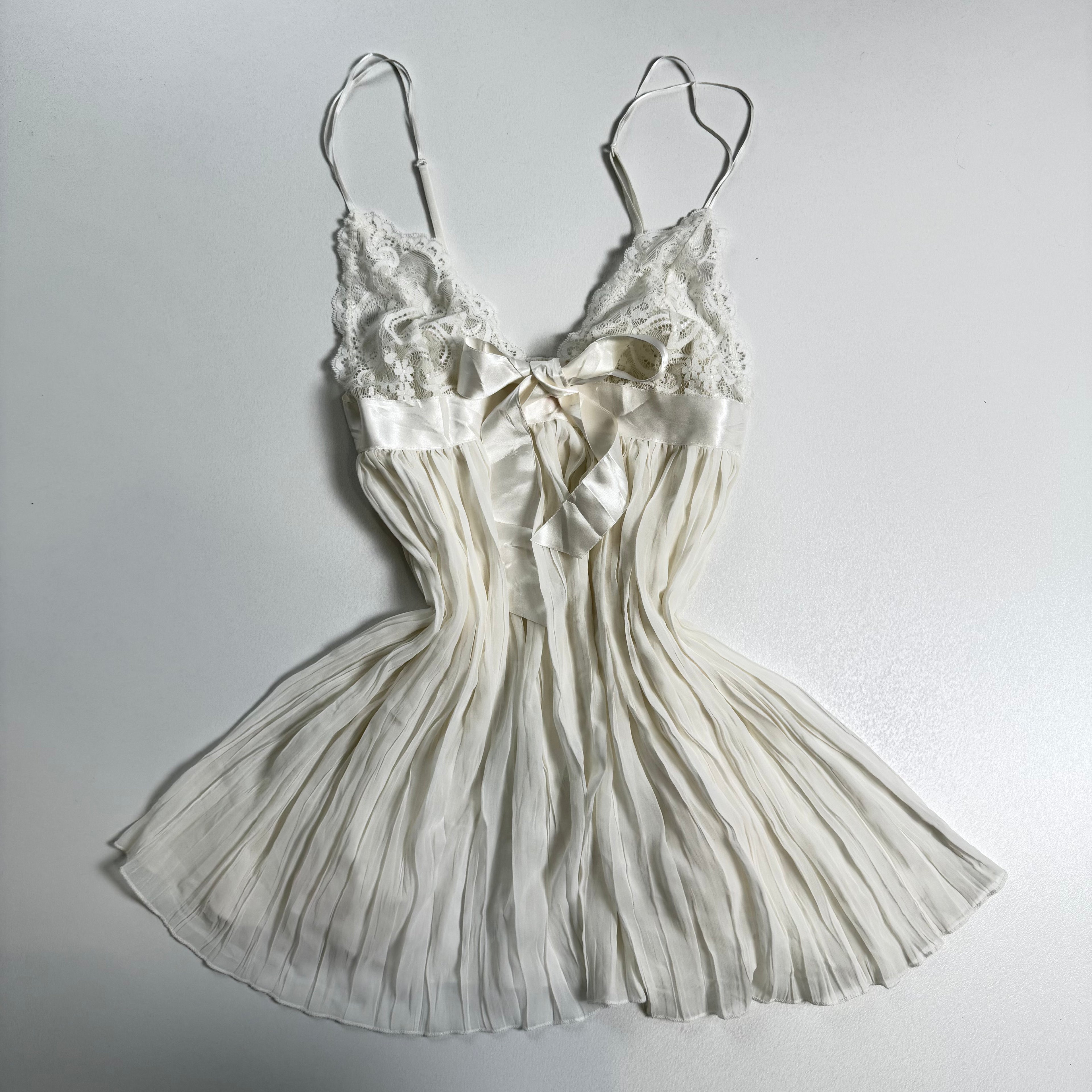 Vintage Y2K white Victoria’s Secret flowy mesh babydoll size S/M