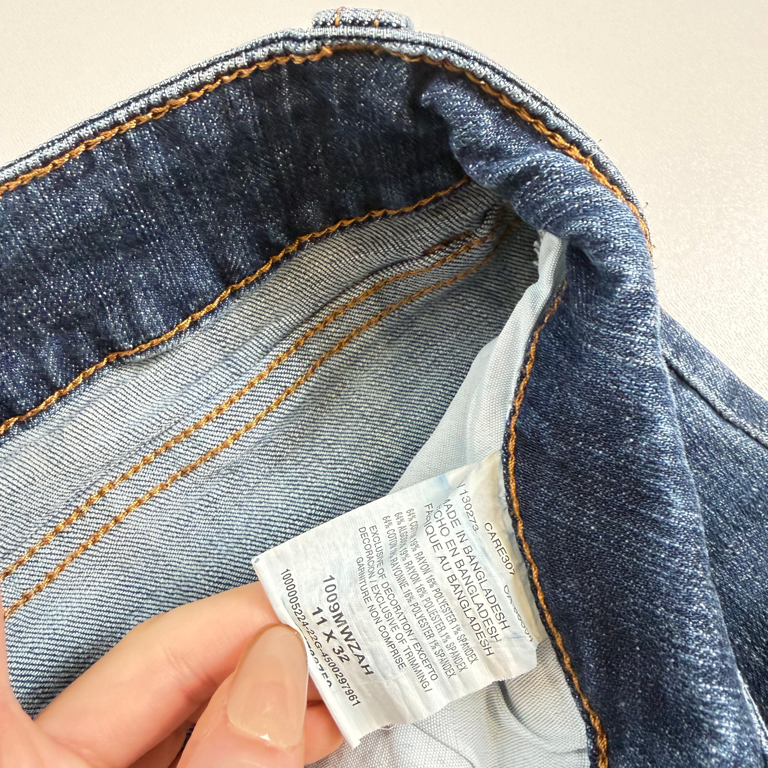 Vintage Y2K low rise flare jeans size S