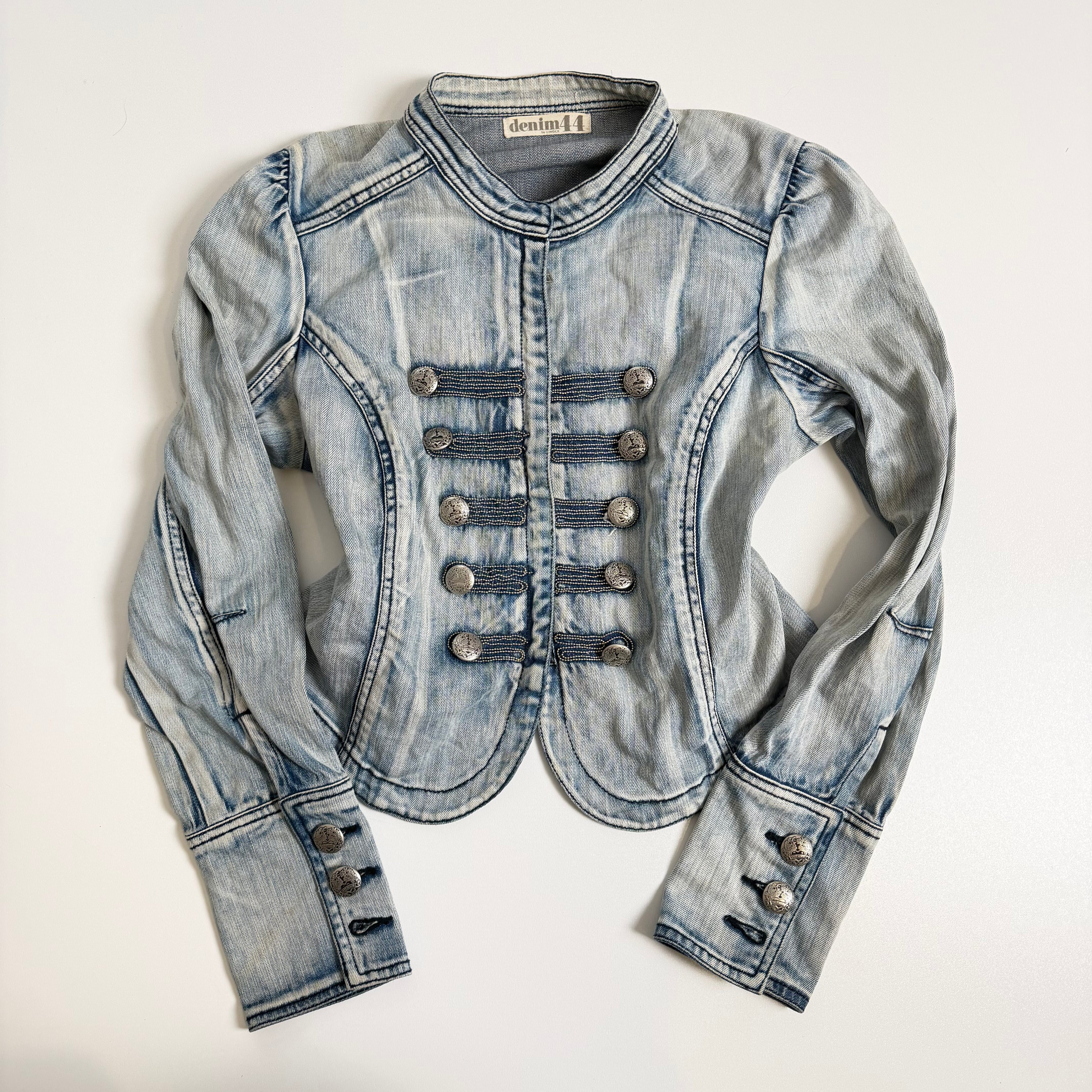 Vintage Y2K fitted button denim jacket size L