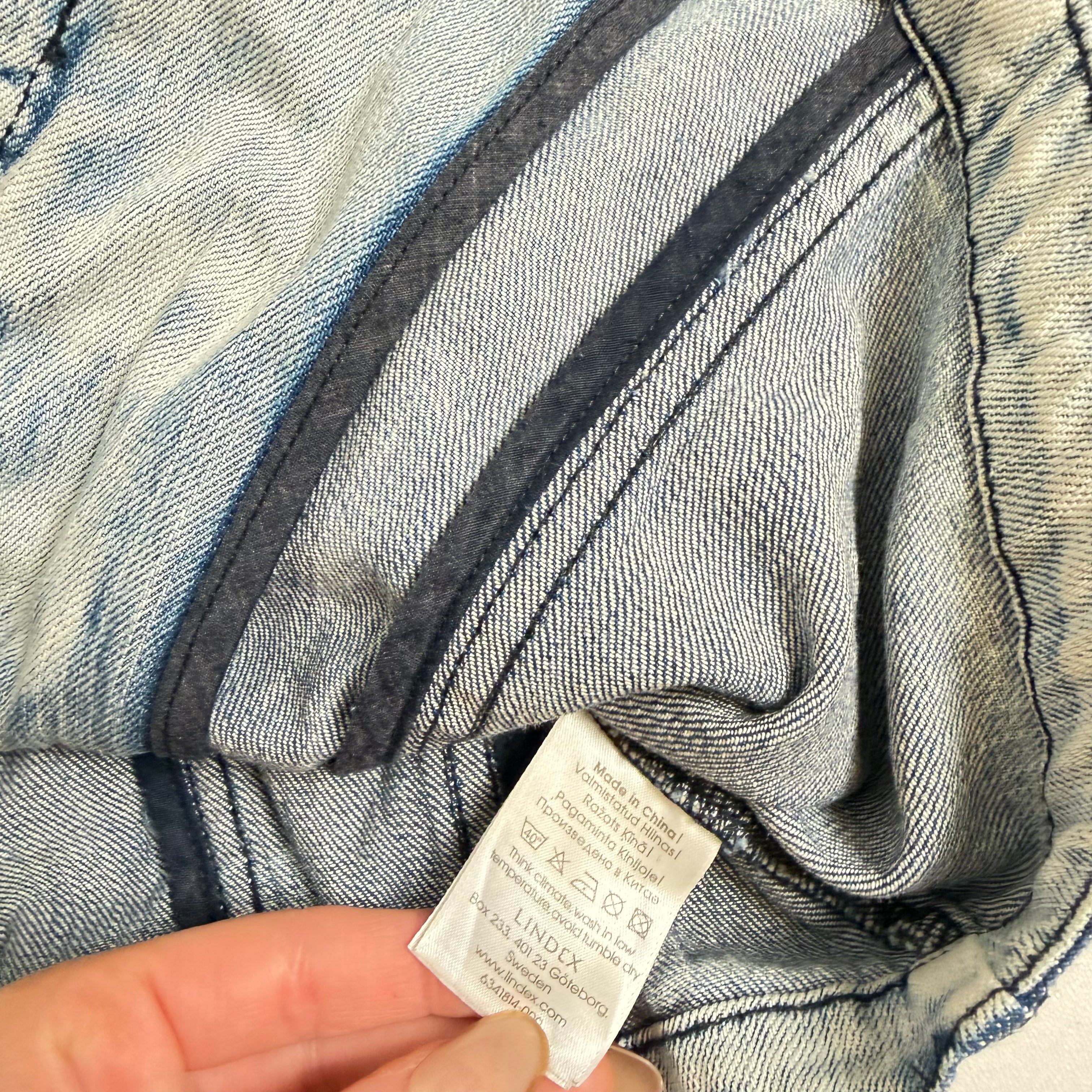 Vintage Y2K fitted button denim jacket size L