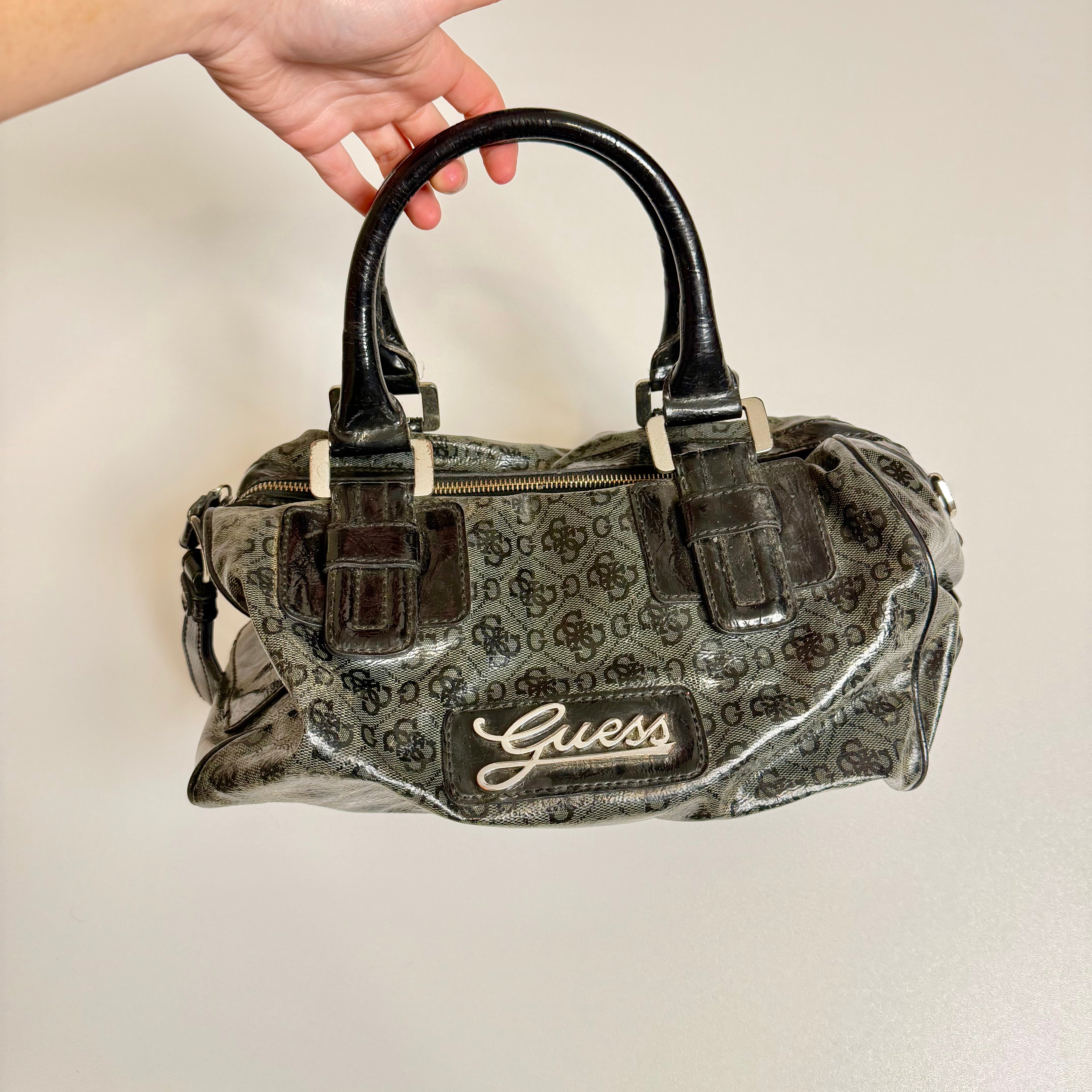 Vintage Y2K Guess grey black logo handbag