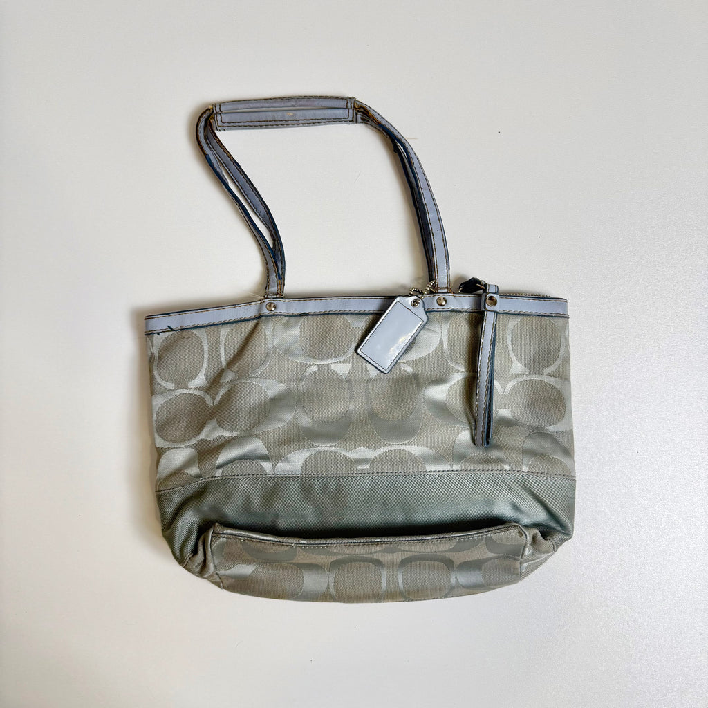 Vintage Y2K Coach grey monogram shoulder bag